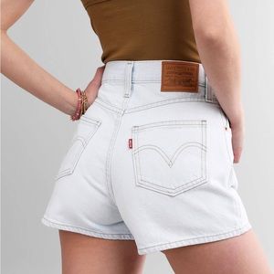 Levi's High-Waisted Wide Leg Short - Primer Blue